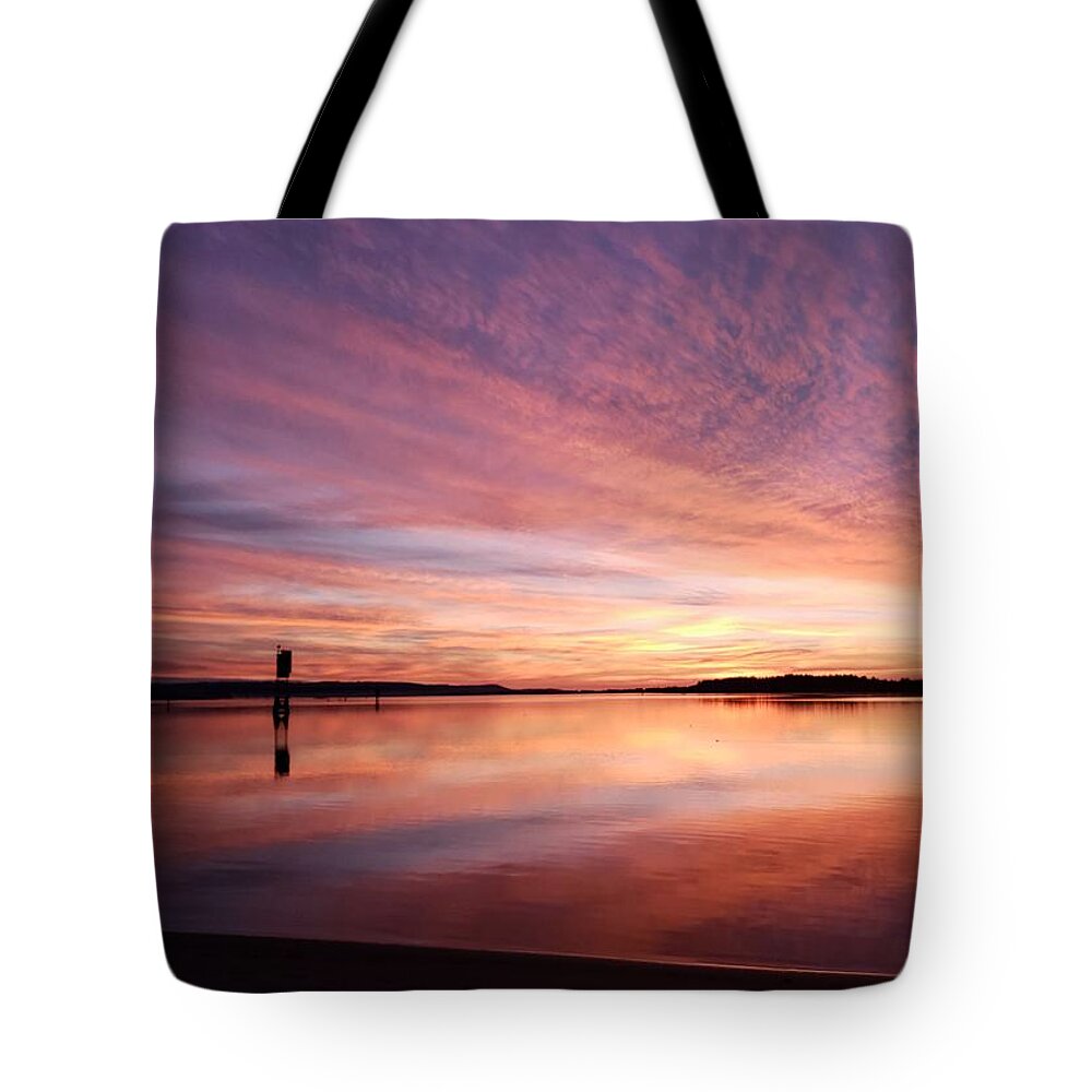Sunset Tote Bag featuring the photograph Sunset Shouts by Suzy Piatt