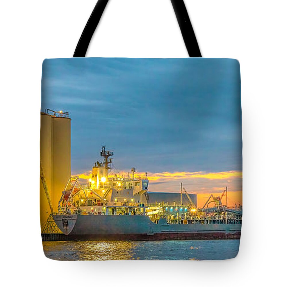 Ship Tote Bag featuring the photograph The Argonaut by Rod Best