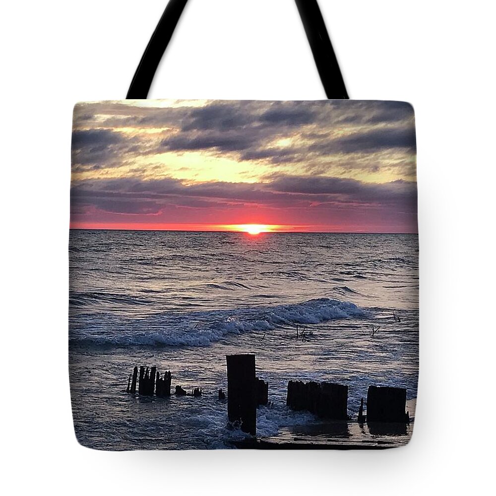 Photography Tote Bag featuring the photograph The Curve by Lisa White