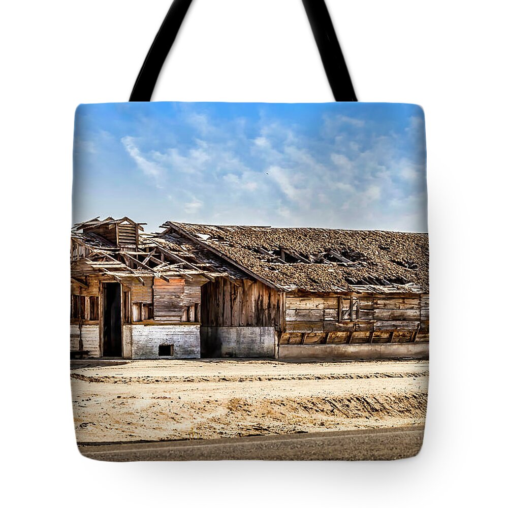 Barn Tote Bag featuring the photograph The Old Cow Barn by Gene Parks