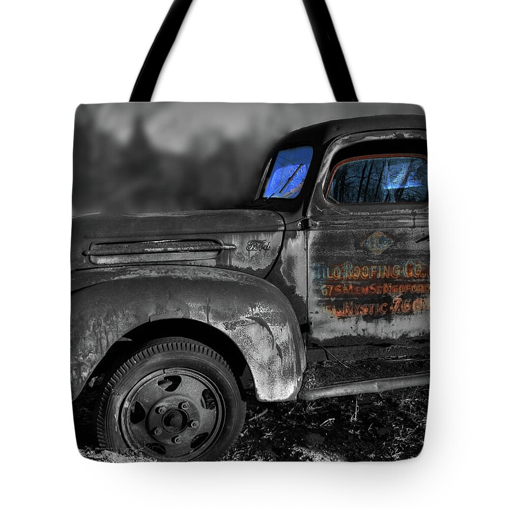 Roof Tote Bag featuring the photograph The Old Fords Blue Windows by Wayne King
