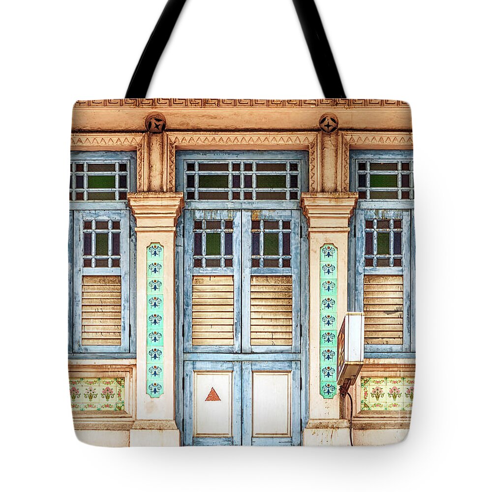 Singapore Tote Bag featuring the photograph The Singapore Shophouse 33 by John Seaton Callahan