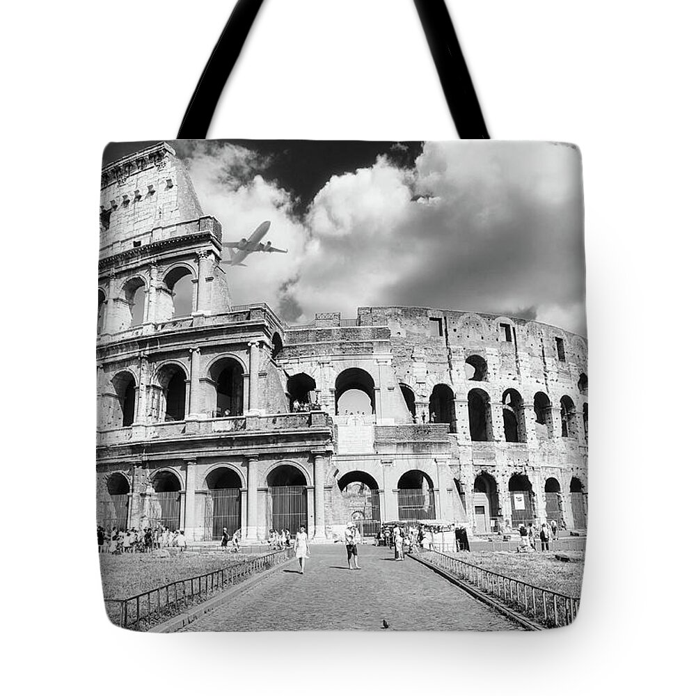 Coliseum Tote Bag featuring the photograph Travel in Rome - Colosseum BW by Stefano Senise