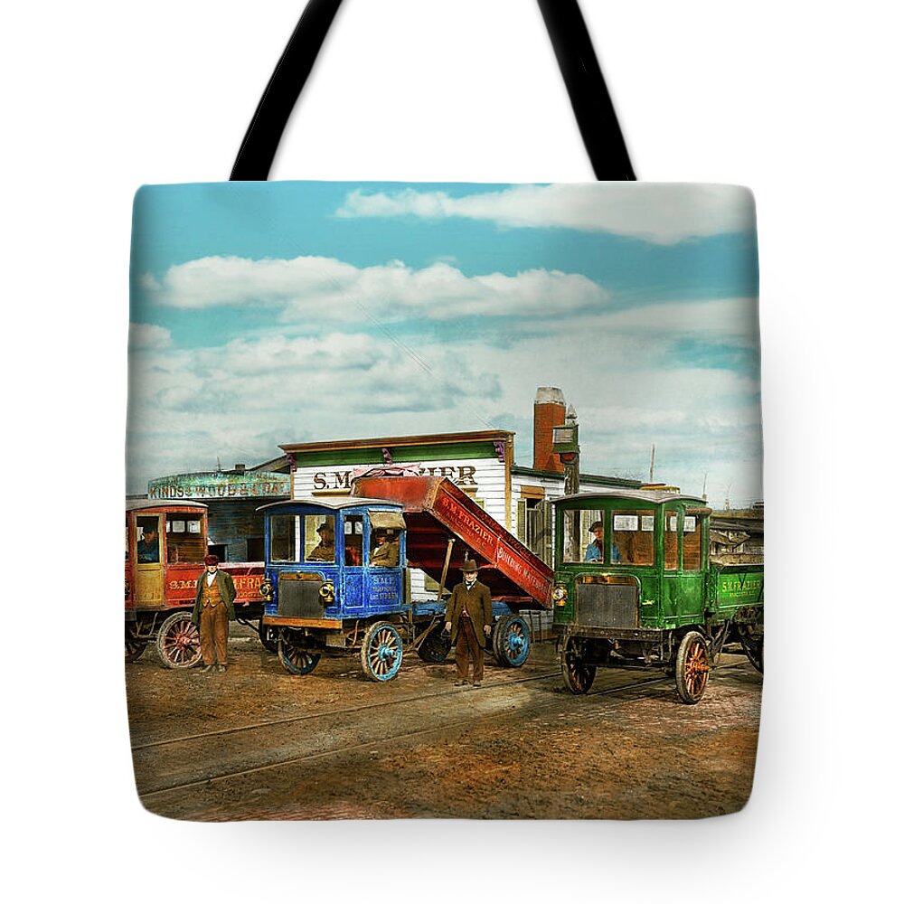 Sm Frazier Tote Bag featuring the photograph Truck - Dump Truck - Wilcox Trux 1912 by Mike Savad