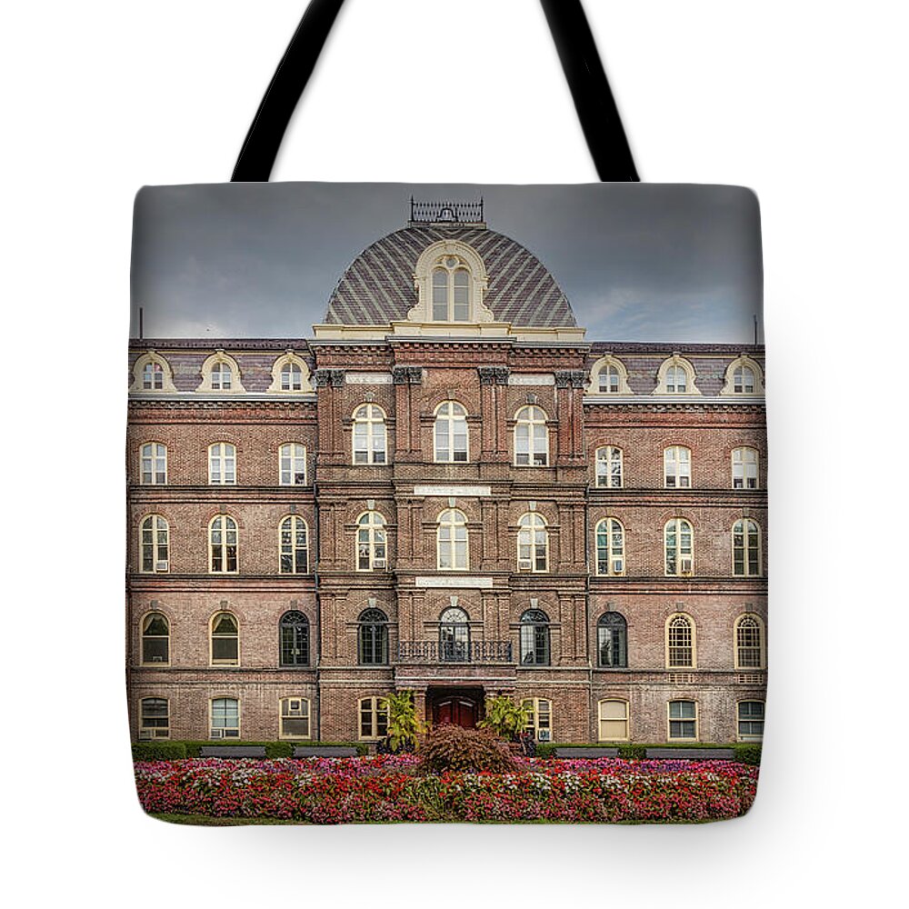 Vassar College Tote Bag featuring the photograph Vassar College Main Building by Susan Candelario