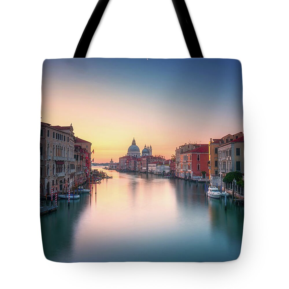 Venice Tote Bag featuring the photograph Venice, Grand Canal before sunrise by Stefano Orazzini