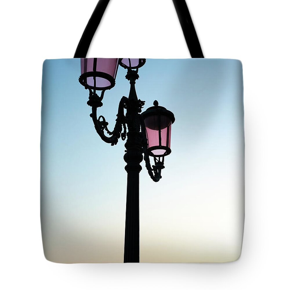 Italy Tote Bag featuring the photograph Venice in the Evening by Andy Myatt