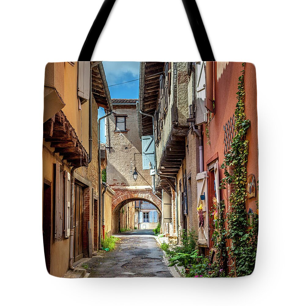 Medieval Tote Bag featuring the photograph Wandering in Lisle-sur-Tarn by W Chris Fooshee