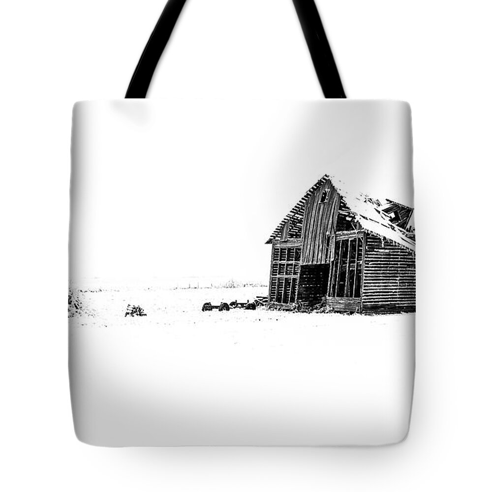 Central Illinois Tote Bag featuring the photograph Winter Weathered Barn by Ray Silva