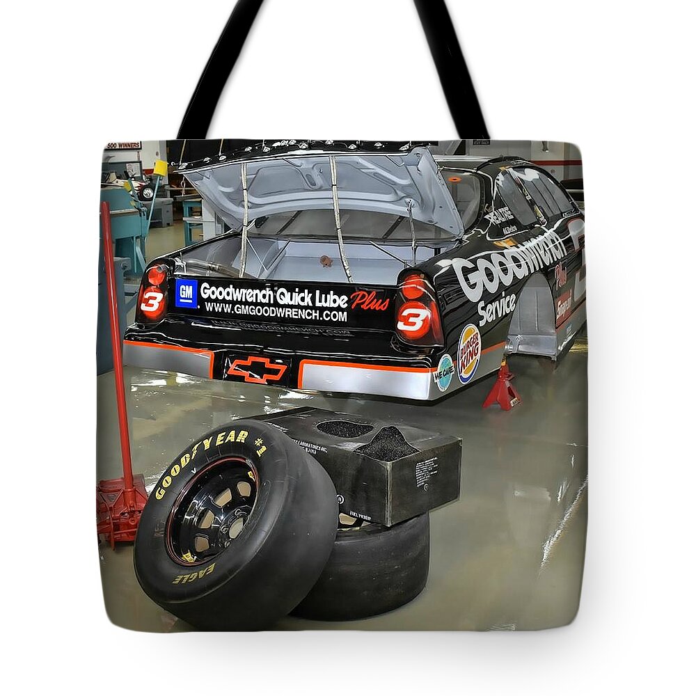 Victor Montgomery Tote Bag featuring the photograph Work To Be Done by Vic Montgomery