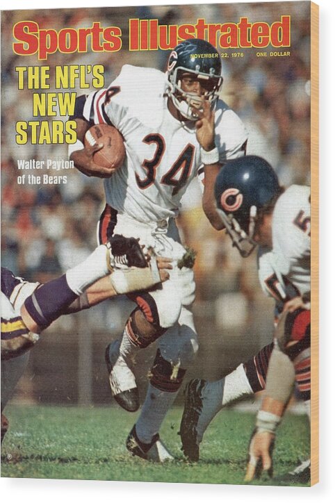 Magazine Cover Wood Print featuring the photograph Chicago Bears Walter Payton... Sports Illustrated Cover by Sports Illustrated