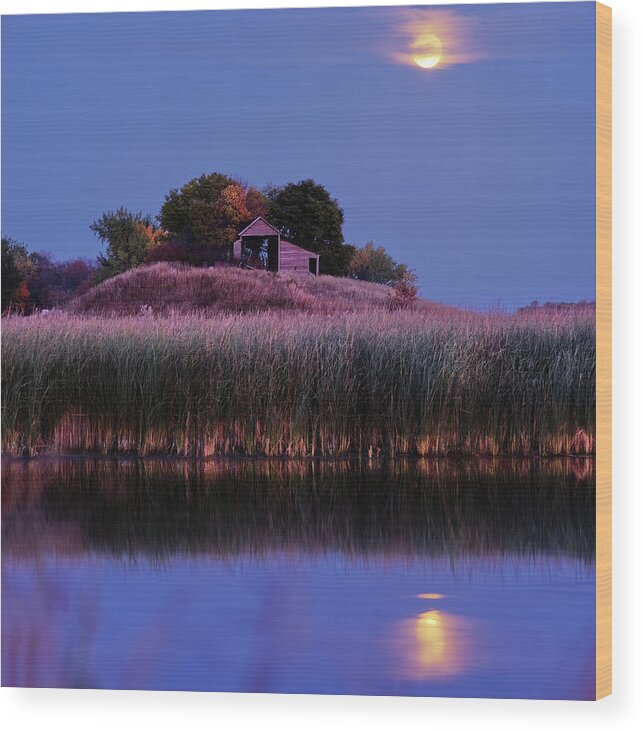 Barn Wood Print featuring the photograph Moonrise at the Temple Mound Barn by Peter Herman