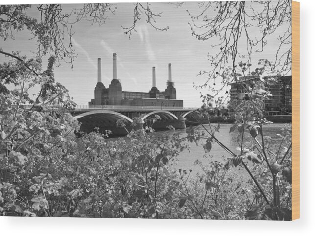 Battersea Power Station Wood Print featuring the photograph Battersea Power Station #1 by David French