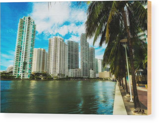 Architecture Wood Print featuring the photograph Downtown Miami #1 by Raul Rodriguez