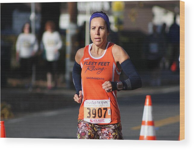 Run To Feed The Hungry 2013 Wood Print featuring the photograph Leilani Finish #1 by Randy Wehner