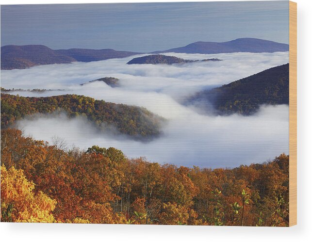 Scenics Wood Print featuring the photograph Shenandoah National Park #1 by Beklaus