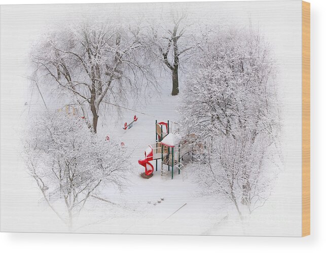 Christmas Wood Print featuring the photograph Peace on Earth #2 by Charline Xia