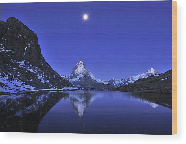 Feb0514 Wood Print featuring the photograph The Matterhorn And Riffelsee Lake #2 by Thomas Marent