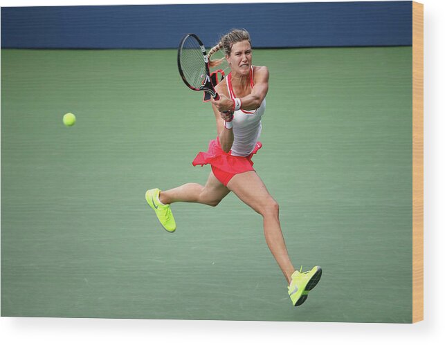 Tennis Wood Print featuring the photograph 2015 U.s. Open - Day 3 by Streeter Lecka