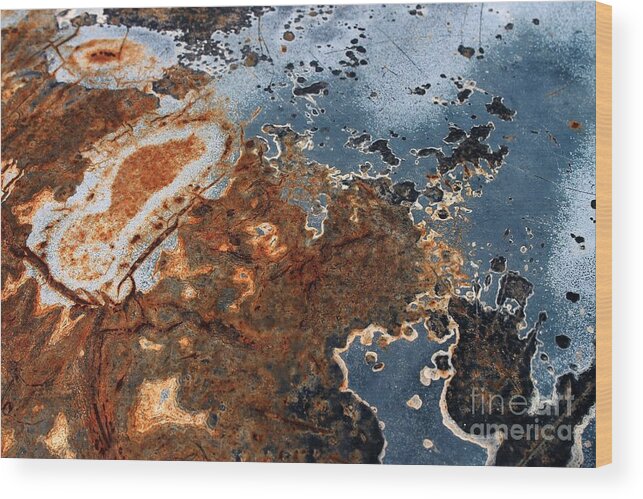 Abstract Wood Print featuring the photograph A New Tide by Robert D McBain