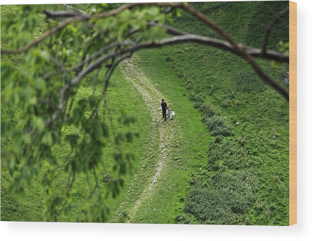 Britain Wood Print featuring the photograph A Young Couple Walking In Cave Dale by Rod Johnson