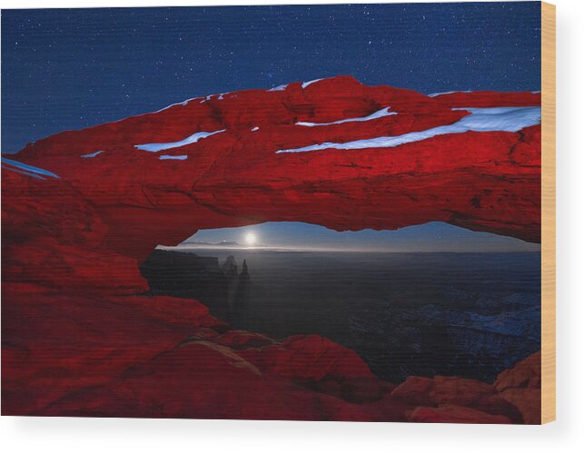 Mesa Arch Wood Print featuring the photograph American Moonrise by Dustin LeFevre