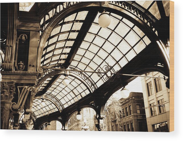 Curve Wood Print featuring the photograph Antique 1900’s Seattle Pergola by 400tmax