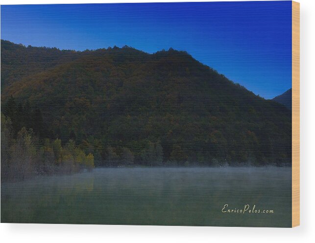 Lago Wood Print featuring the photograph AUTUNNO Alba sul lago - AUTUMN Lake dawn 9576 by Enrico Pelos