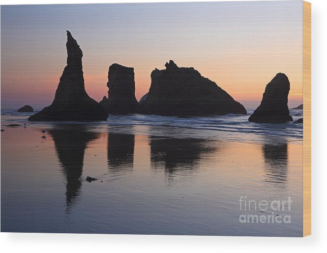 Bandon Wood Print featuring the photograph Bandon Twilight by Bill Singleton