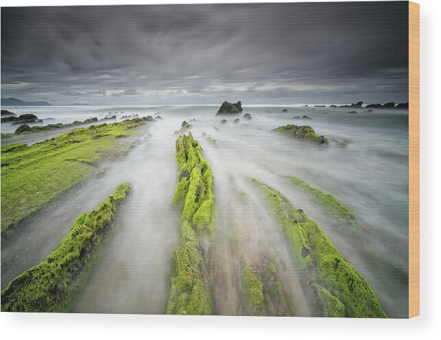 Landscape Wood Print featuring the photograph Barrika by Carlos J Teruel