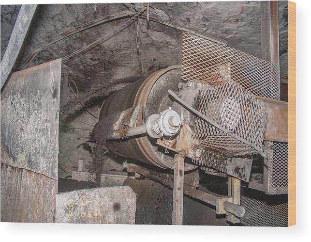 Coal Mining Wood Print featuring the photograph Belt Conveyor Discharge by Mary Almond