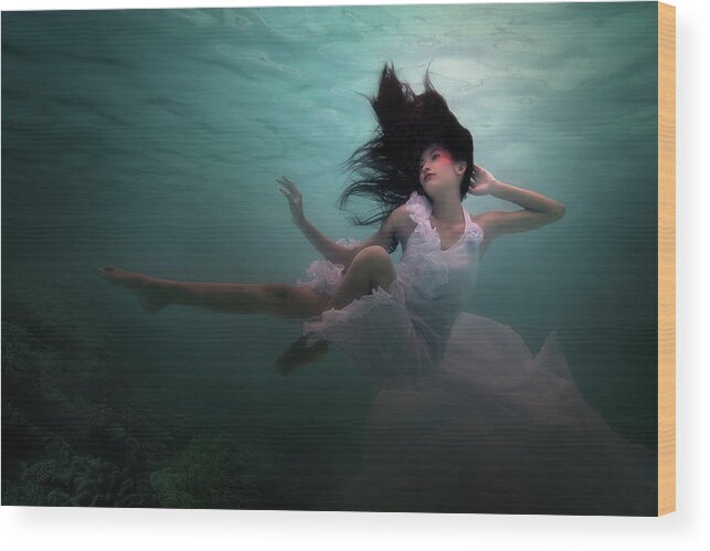 Underwater Wood Print featuring the photograph Beneath The Sea by Martha Suherman