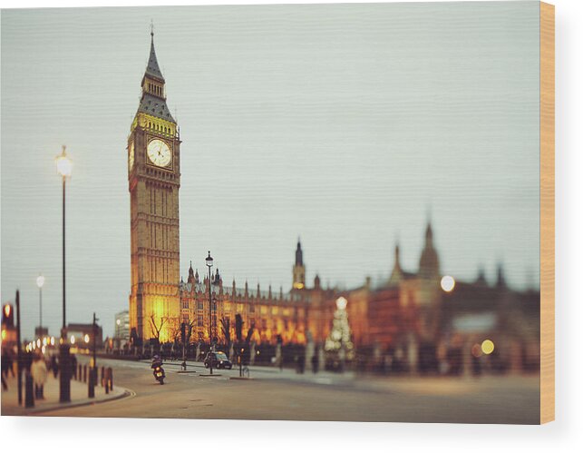 Clock Tower Wood Print featuring the photograph Big Ben And The Parliament by Rafael Elias