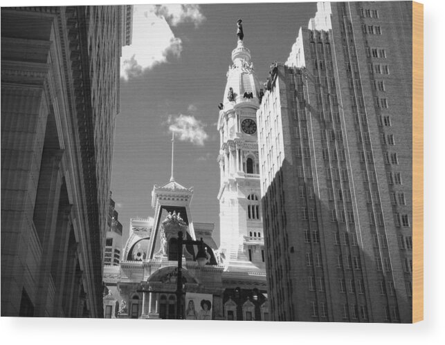 City Wood Print featuring the photograph Billy Penn Keeps Watch by Photographic Arts And Design Studio