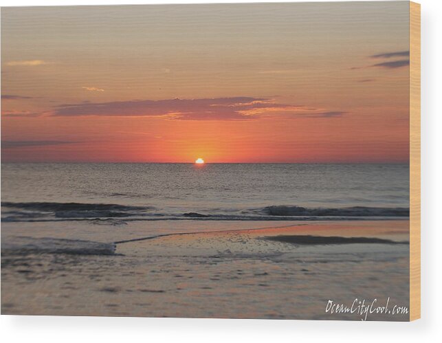 Sunrise Wood Print featuring the photograph Break of Dawn by Robert Banach