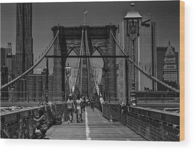 Cities Wood Print featuring the photograph Brooklyn brige by D Plinth