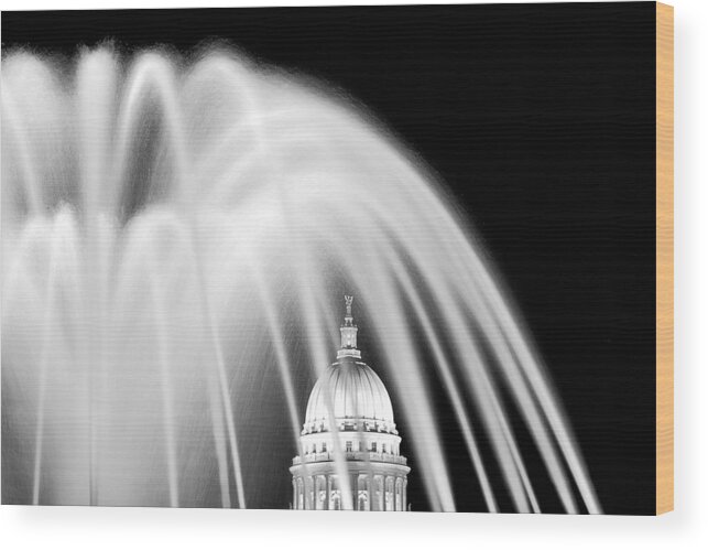 Capitol Wood Print featuring the photograph Capitol Fountain by Todd Klassy