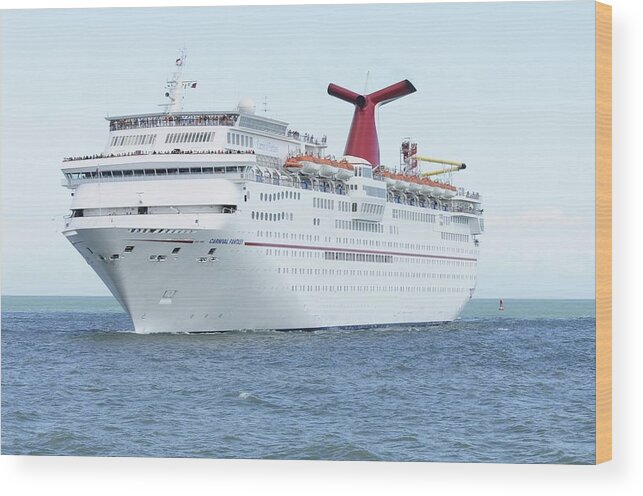 Cruise Ship Wood Print featuring the photograph Carnival Fantasy approaching port. by Bradford Martin