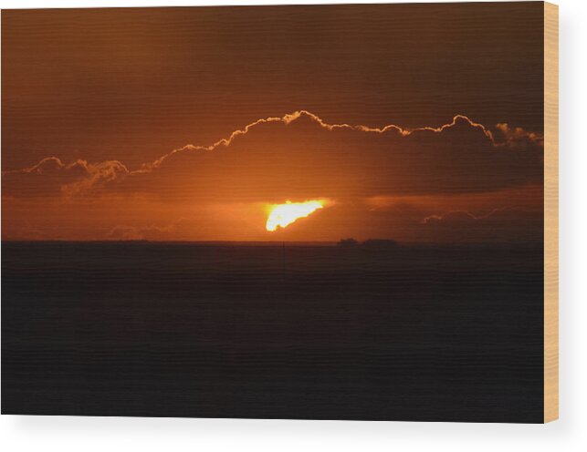 Sun Wood Print featuring the photograph Chasing Sunsets by Clarice Lakota