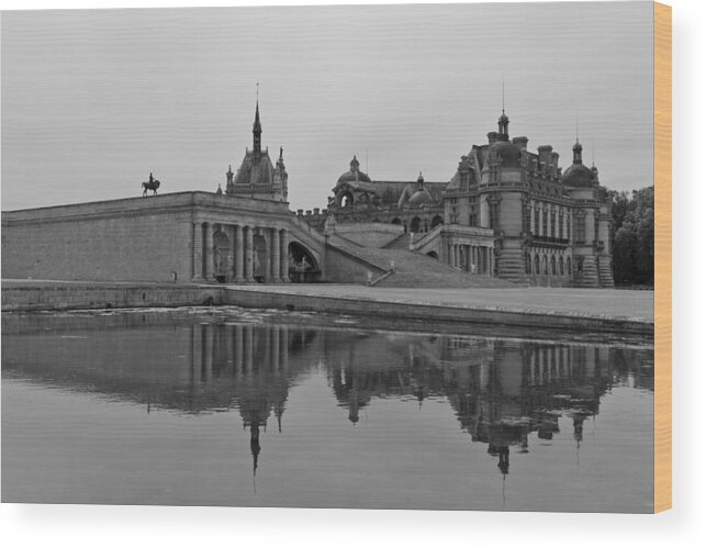 France Wood Print featuring the photograph Chateu de Chantilly by Maj Seda