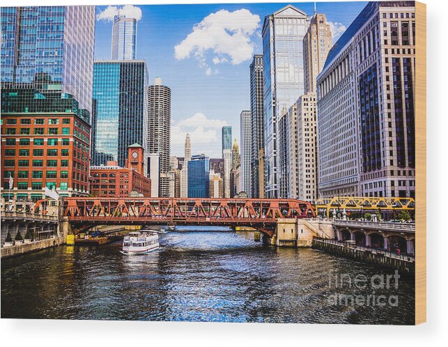 America Wood Print featuring the photograph Chicago Cityscape at Wells Street Bridge by Paul Velgos
