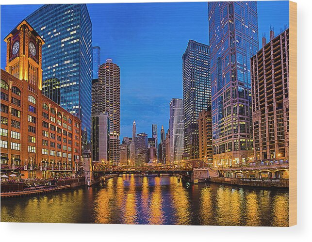 Tranquility Wood Print featuring the photograph Chicago River Corridor by Carl Larson Photography