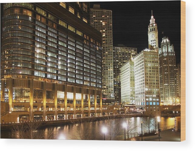 Tranquility Wood Print featuring the photograph Chicago River Front Night View by J.castro