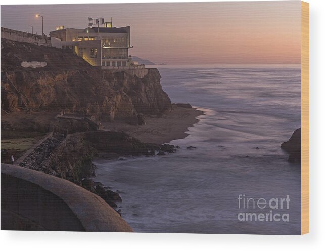 Cliff House Wood Print featuring the photograph Cliff House Sunset by Kate Brown