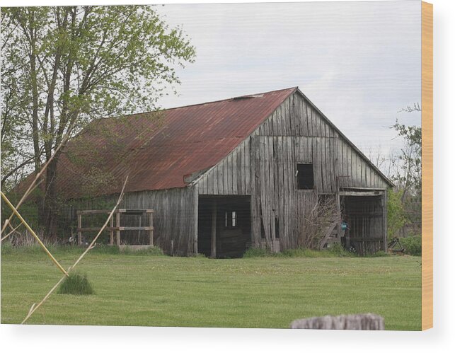 Country Barn Wood Print featuring the photograph Country Barn by Kathryn Cornett