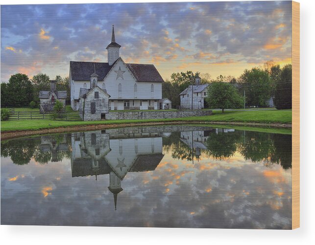 Barn Wood Print featuring the photograph Dawn At The Star Barn by Dan Myers
