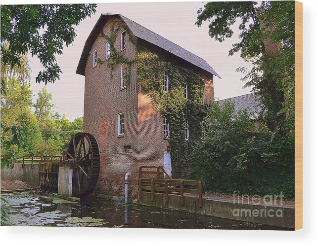 Architecture Wood Print featuring the photograph Deep River Mill by Amy Lucid