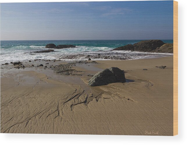 Bay Wood Print featuring the photograph Drawn In The Sand by Heidi Smith