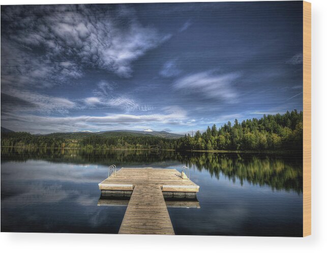 Clearwater Wood Print featuring the photograph Dutch Lake Autumn Reflection by Howard Kilgour