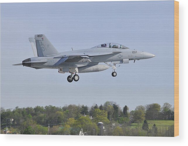 F/a-18 Wood Print featuring the photograph F/a-18e/f Super Hornet by Dan Myers